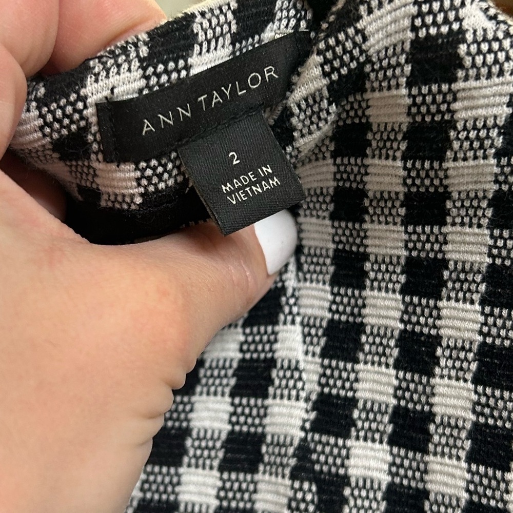 Ann Taylor Black & White Gingham Sheath Dress with Raglan Sleeves Back Zip Size - Picture 4 of 4